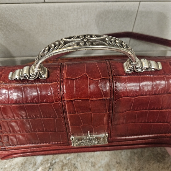 Brighton Red Leather Croc Embossed Crossbody Purse Handbag Snap Closure - Picture 2 of 16